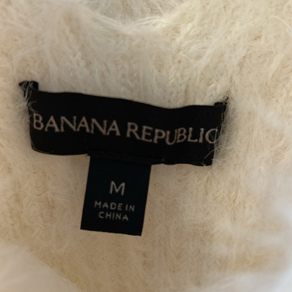 BR white fuzzy sweater - Picture 4 of 5